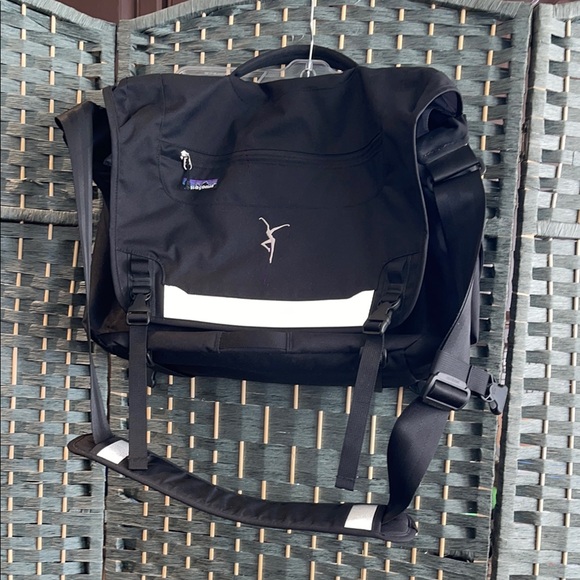 Patagonia BlackMessenger Bag